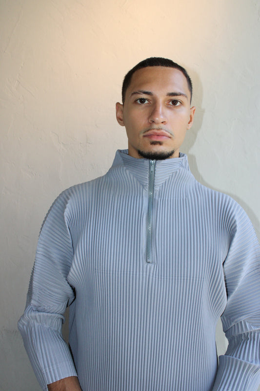 Top Gray Quarter Zip Up Pleated One Size