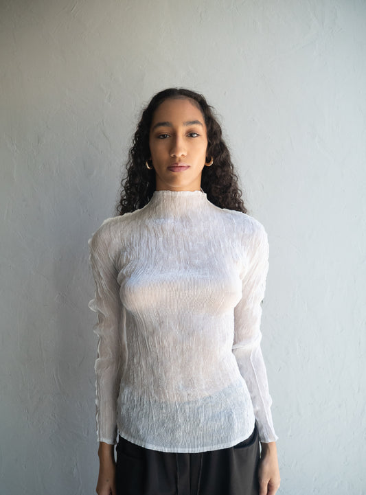 Top White Pleated Long Sleeve One Size